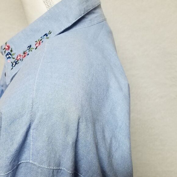 VINTAGE 1990s Deadstock New Look Chambray Button Up Floral Embroidered Blouse - Picture 14 of 14